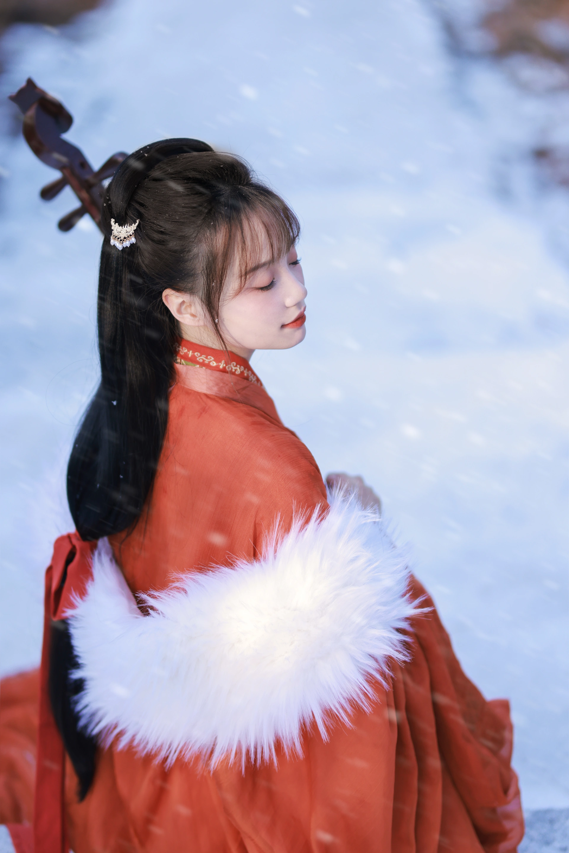[YITUYU艺图语]2024.11.25 夜雪 伊伊 2
